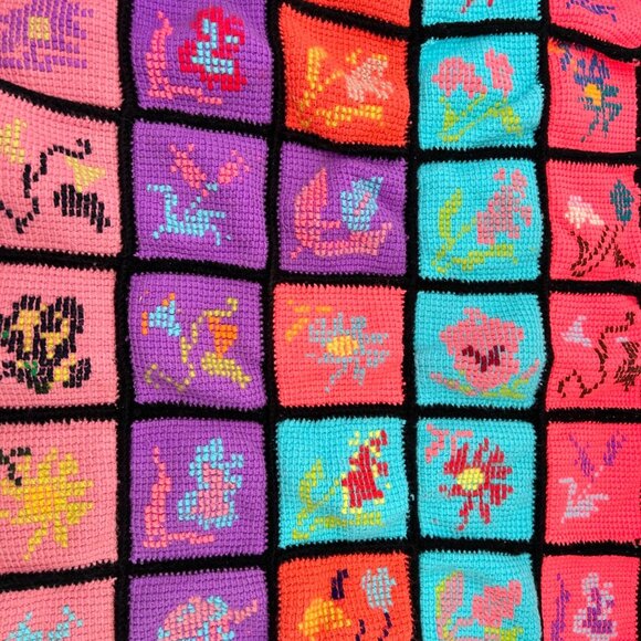 VINTAGE HANDMADE CROCHET GRANNY SQUARE AFGHAN BLANKET ROSEANNE APPROX. 42X32" - Picture 2 of 7